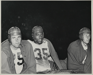 Vargas (#25) and John Henry Johnson (#35) during a game at Kezar Stadium, September 29, 1950