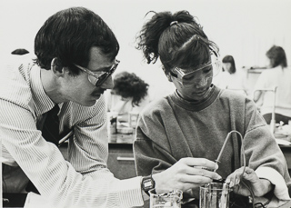 Professor Steve Bachofer and a student in a chemistry lab, Fall 1989