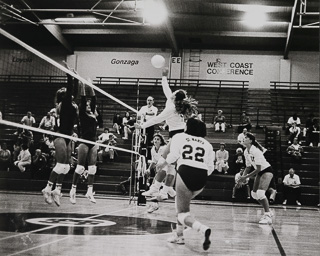 Women&#39;s volleyball game at Gonzaga, October 1989