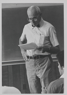 Business Administration professor Stan White in class, 1995