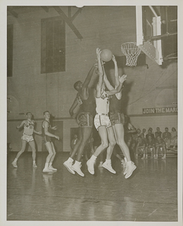 Saint Mary&#39;s versus Humbuldt State College basketball game, January 5, 1957