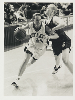 Tracy Morris of the Saint Mary&#39;s College women&#39;s basketball team during a game, 2000