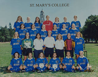 Saint Mary&#39;s College women&#39;s soccer team photo, 1998-1999